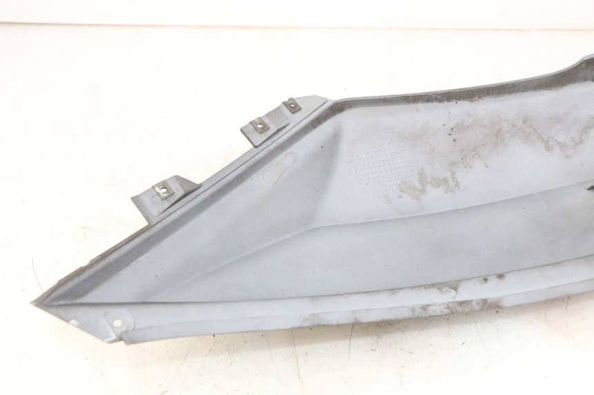photo de LATERAL TRASEIRO ESQUERDO SYM GTS EFI 125 (2012 - 2016) - Vista geral
