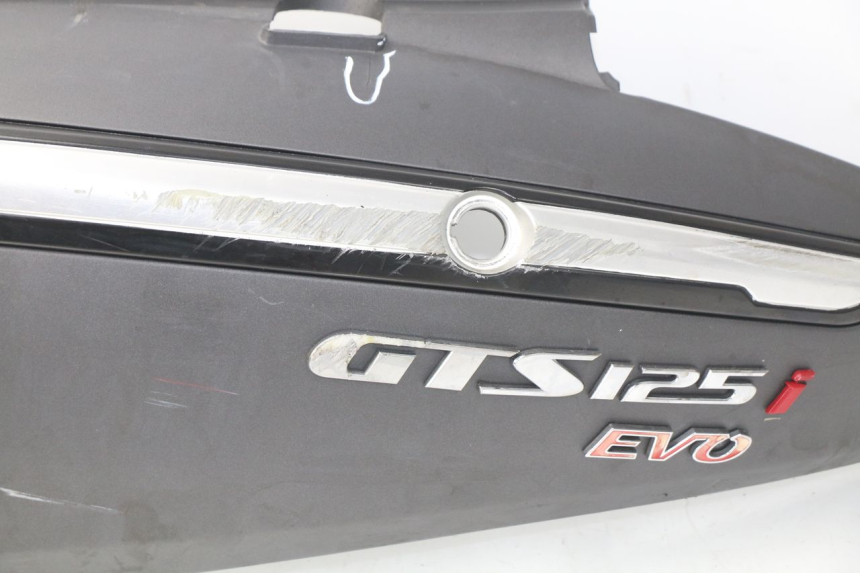 photo de LATERAL TRASEIRO ESQUERDO SYM GTS EVO 125 (2009 - 2013) - Estrutura - ampliação
