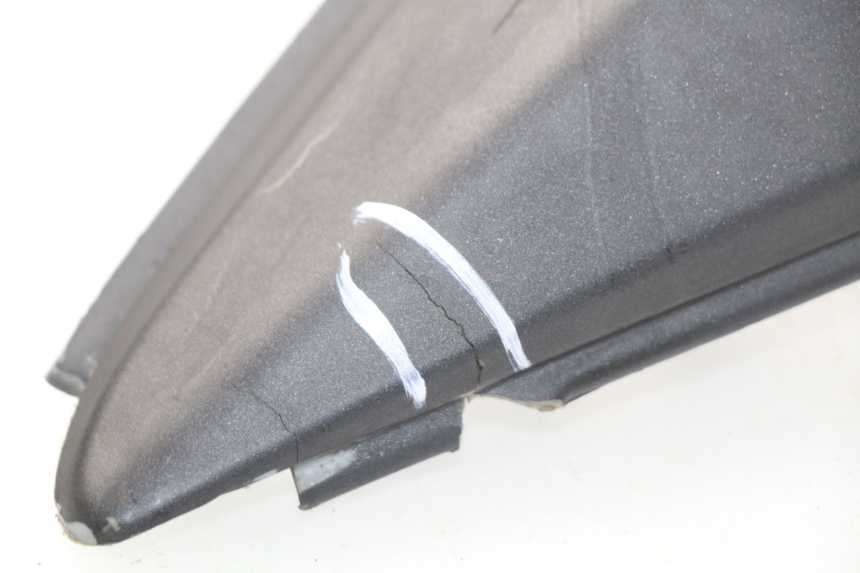 photo de LATERAL TRASEIRO ESQUERDO SYM GTS EVO 125 (2009 - 2013) - Peça verificada