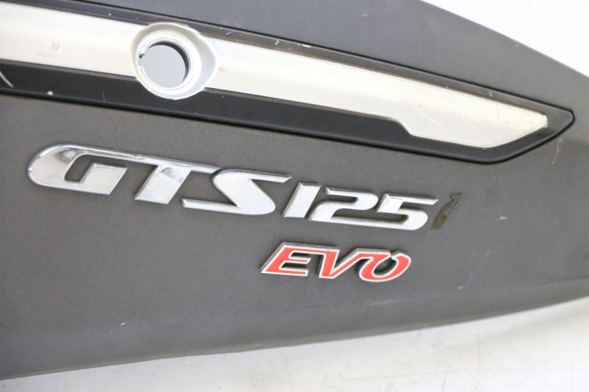 photo de LATERAL TRASEIRO ESQUERDO SYM GTS EVO 125 (2009 - 2013) - Ampliação técnica