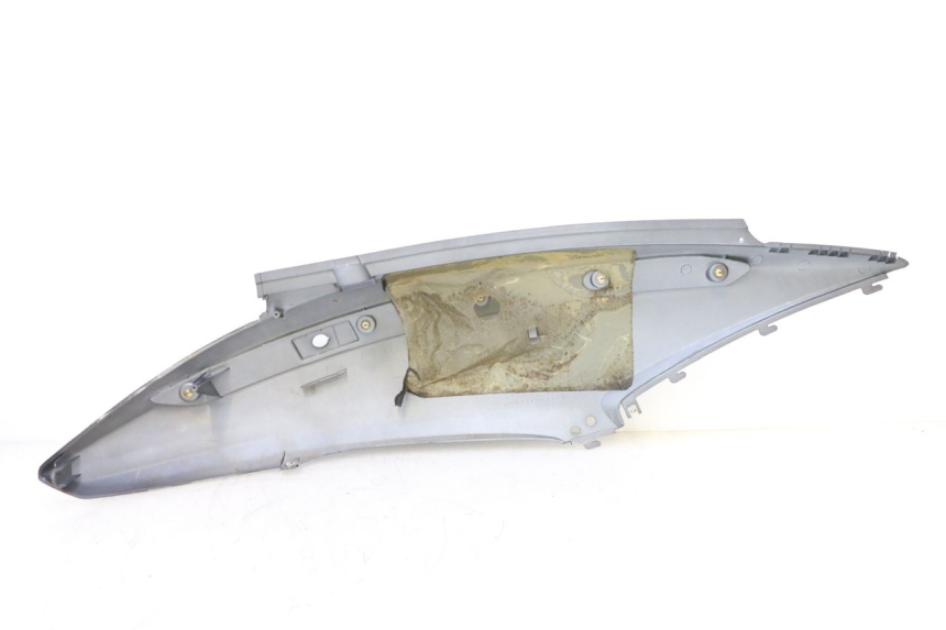 photo de LATERAL TRASEIRO ESQUERDO SYM GTS EVO 125 (2009 - 2013) - Peça verificada