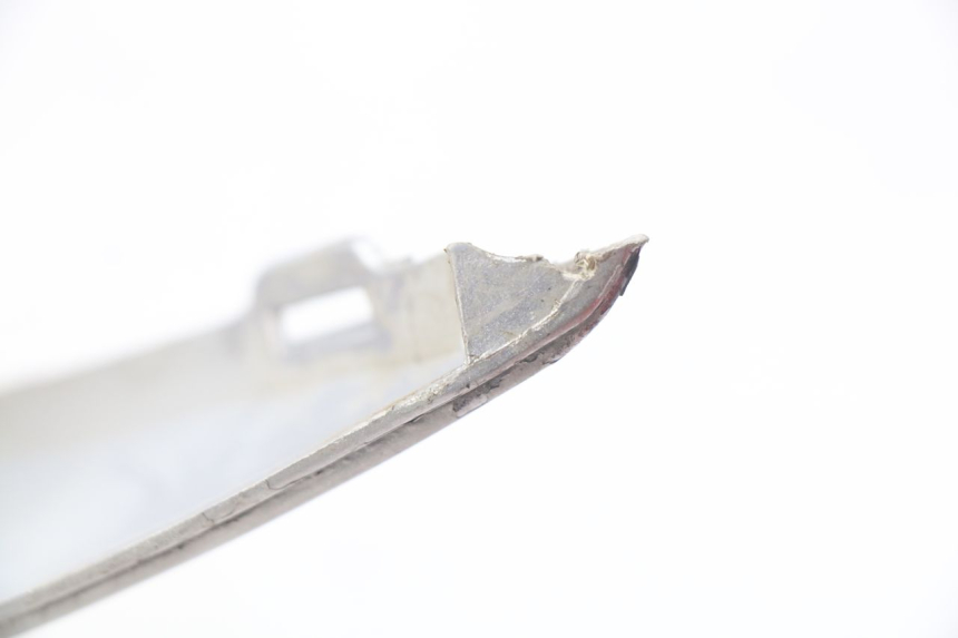 photo de LATERAL TRASEIRO ESQUERDO SYM JET EURO X 2T 50 (2003 - 2007) - Outro ângulo de visão