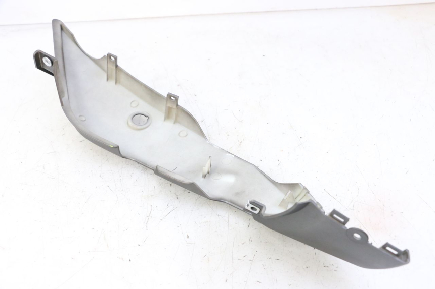 photo de LATERAL TRASEIRO ESQUERDO KIDEN KD125-G 125 (2018 - 2022) - Detalhe da peça