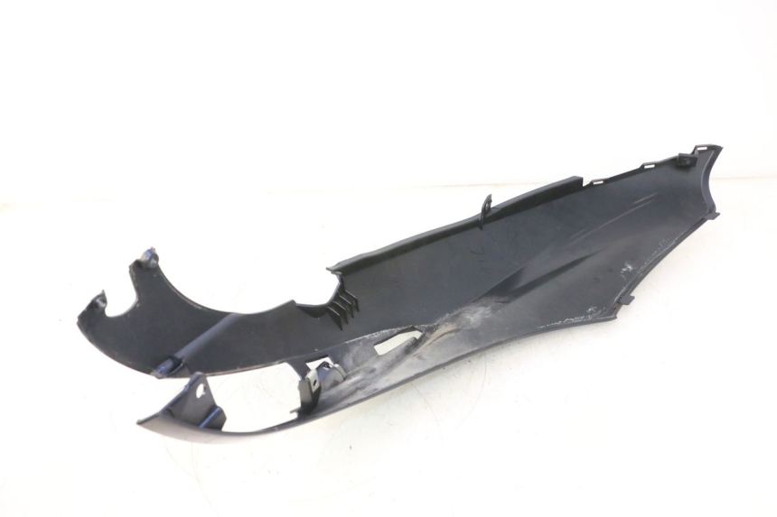 photo de LATERAL TRASEIRO ESQUERDO PIAGGIO LIBERTY IGET 4T 50 (2015 - 2020) - Detalhe da peça