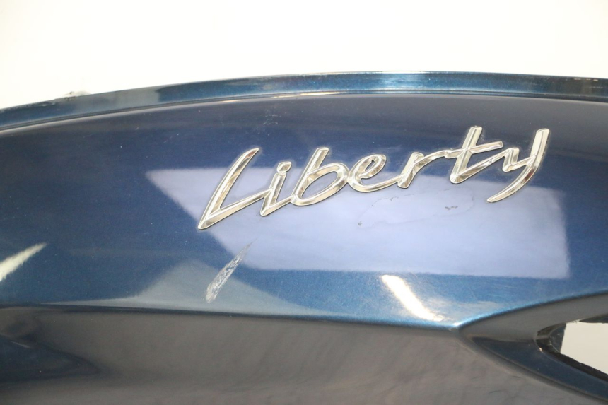 photo de LATERAL TRASEIRO ESQUERDO PIAGGIO LIBERTY IGET 4T 50 (2015 - 2020) - Detalhes característicos
