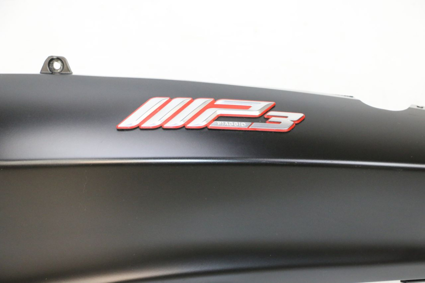 photo de LATERAL TRASEIRO ESQUERDO PIAGGIO MP3 HPE 300 (2019 - 2026) - Detalhes característicos
