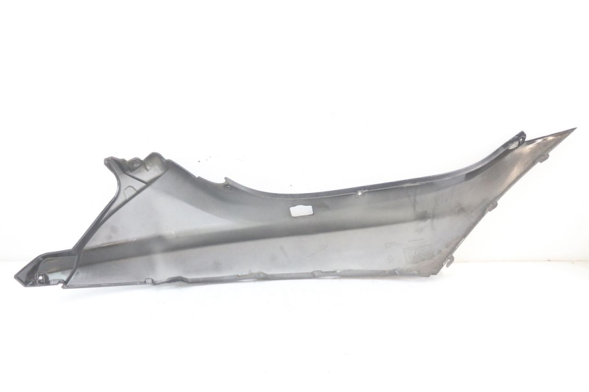 photo de LATERAL TRASEIRO ESQUERDO PIAGGIO MP3 LT 400 (2007 - 2012) - Pontos de fixação