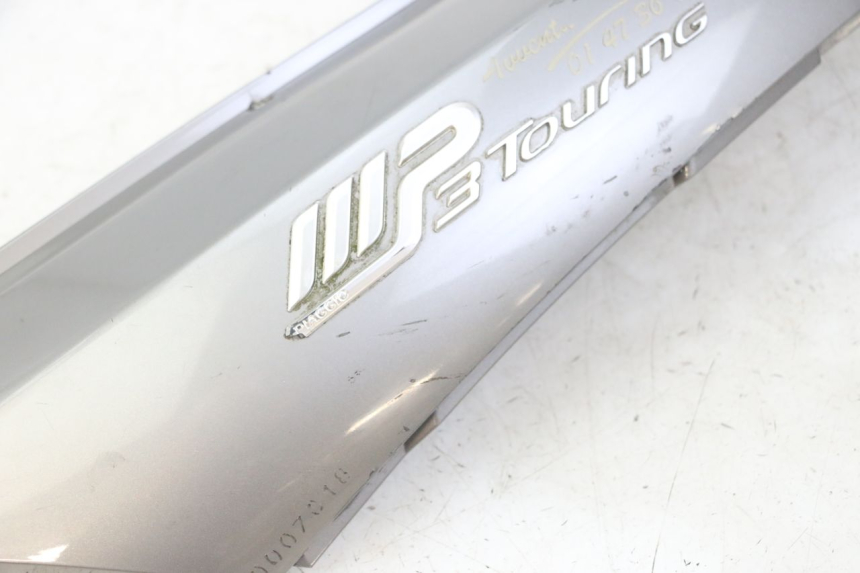 photo de LATERAL TRASEIRO ESQUERDO PIAGGIO MP3 LT 300 (2010 - 2016) - Detalhe da peça