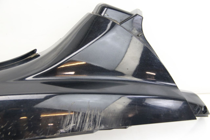 photo de LATERAL TRASEIRO ESQUERDO PIAGGIO MP3 125 (2006 - 2014) - Detalhe da peça