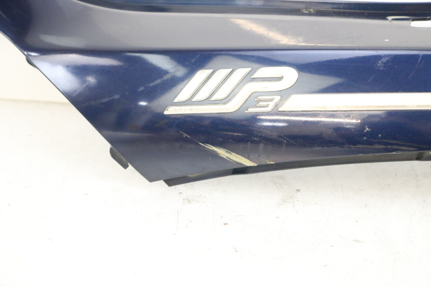 photo de LATERAL TRASEIRO ESQUERDO PIAGGIO MP3 125 (2006 - 2014) - Zoom do estado de desgaste