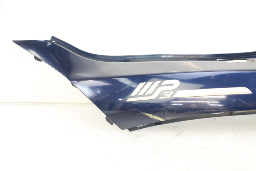 photo de LATERAL TRASEIRO ESQUERDO PIAGGIO MP3 125 (2006 - 2014) - Pontos de fixação