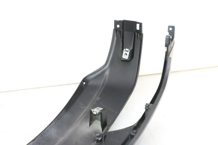 photo de LATERAL TRASEIRO ESQUERDO PIAGGIO MP3 500 (2016 - 2018) - Vista do produto