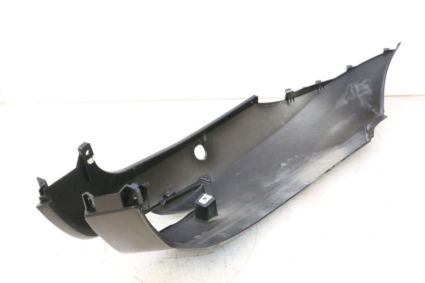 photo de LATERAL TRASEIRO ESQUERDO PIAGGIO MP3 500 (2016 - 2018) - Marcações e referências