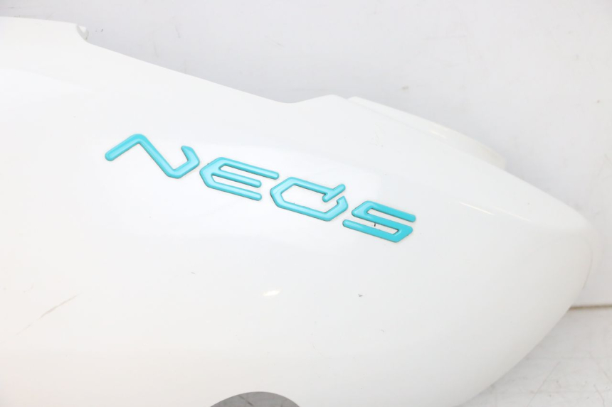 photo de LATERAL TRASEIRO ESQUERDO YAMAHA NEO'S CORE 1 (2022 - 2026) - Vista de perto