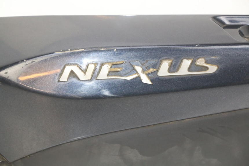 photo de LATERAL TRASEIRO ESQUERDO GILERA NEXUS 125 (2007 - 2009) - Detalhes característicos
