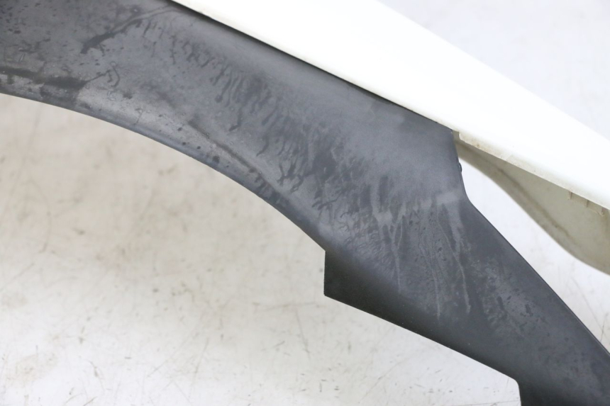 photo de LATERAL TRASEIRO ESQUERDO GILERA NEXUS 125 (2009 - 2013) - Zoom do estado de desgaste
