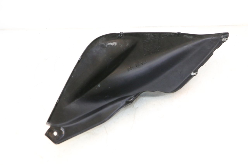 photo de LATERAL TRASEIRO ESQUERDO MBK NITRO 50 (2004 - 2008) - Detalhe da peça