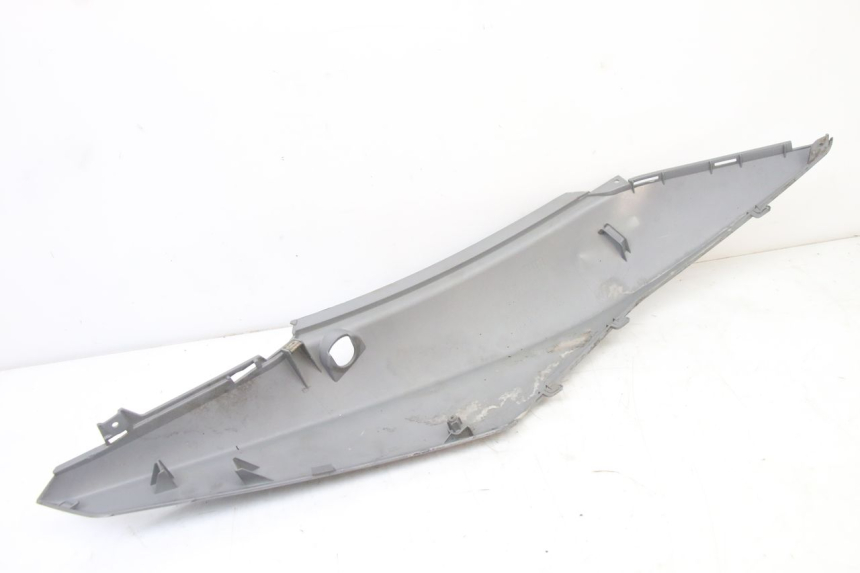 photo de LATERAL TRASEIRO ESQUERDO SYM ORBIT III 3 4T 50 (2021 - 2025) - Pontos de fixação