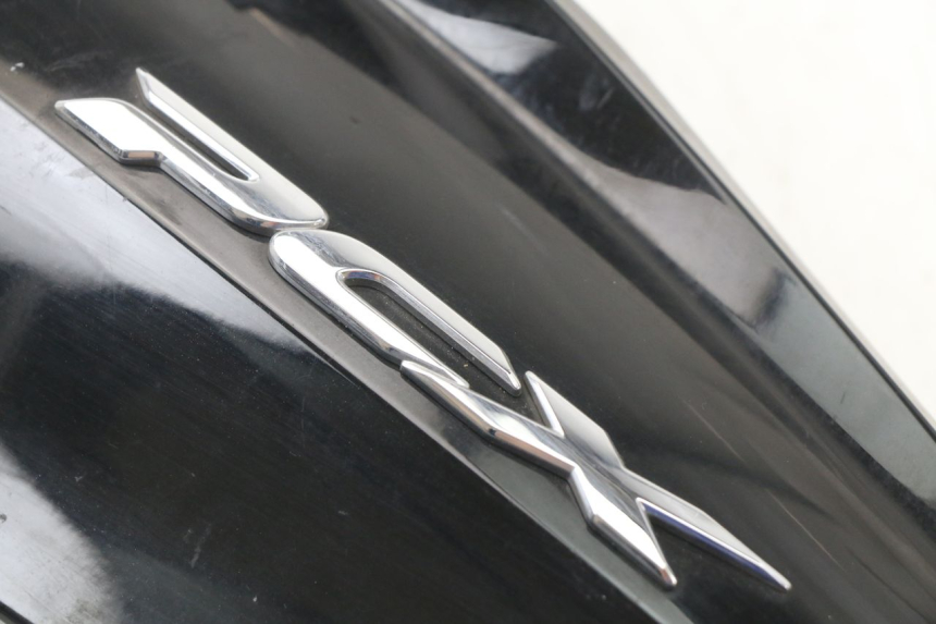 photo de LATERAL TRASEIRO ESQUERDO HONDA PCX (JF28) 125 (2009 - 2011) - Ampliação técnica