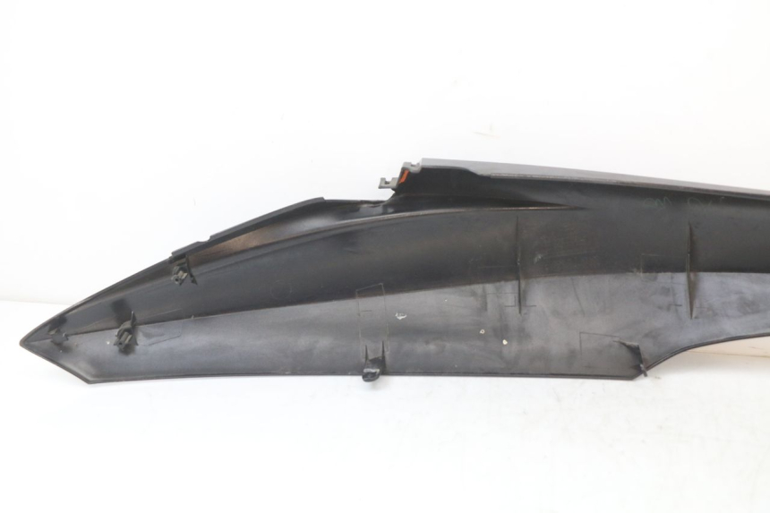 photo de LATERAL TRASEIRO ESQUERDO HONDA PCX (JF28) 125 (2009 - 2011) - Pontos de fixação