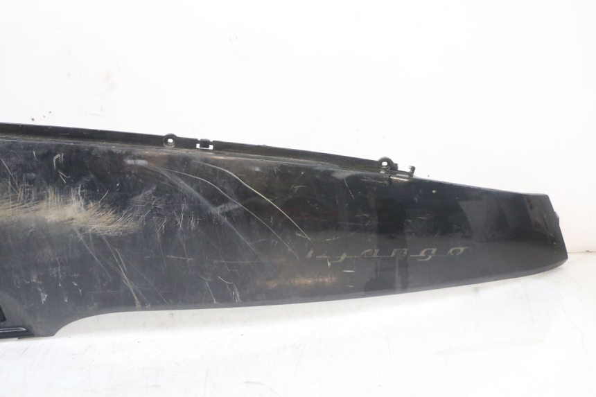 photo de LATERAL TRASEIRO ESQUERDO PEUGEOT DJANGO 125 (2014 - 2017) - Zoom do estado de desgaste