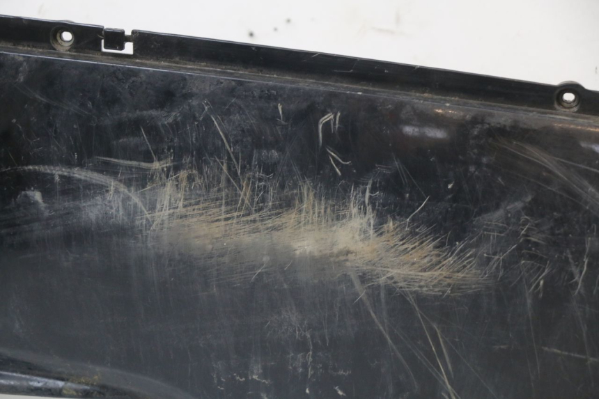 photo de LATERAL TRASEIRO ESQUERDO PEUGEOT DJANGO 125 (2014 - 2017) - Outro ângulo de visão