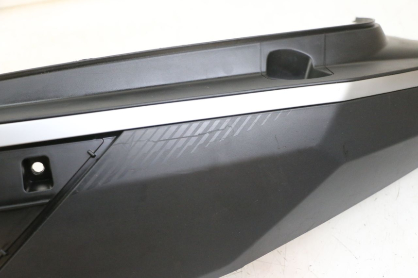 photo de LATERAL TRASEIRO ESQUERDO PEUGEOT TWEET 4T 50 (2023 - 2025) - Detalhe da peça