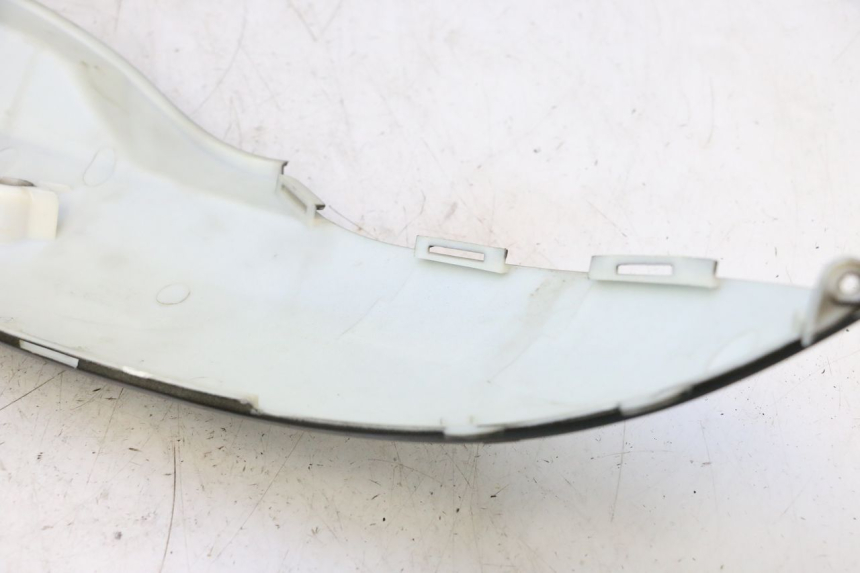 photo de LATERAL TRASEIRO ESQUERDO TNT MOTOR ROMA 12' 2T 50 (2007 - 2018) - Pontos de fixação
