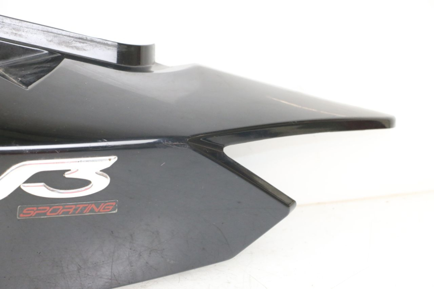 photo de LATERAL TRASEIRO ESQUERDO DAELIM S3 125 (2010 - 2017) - Detalhes característicos