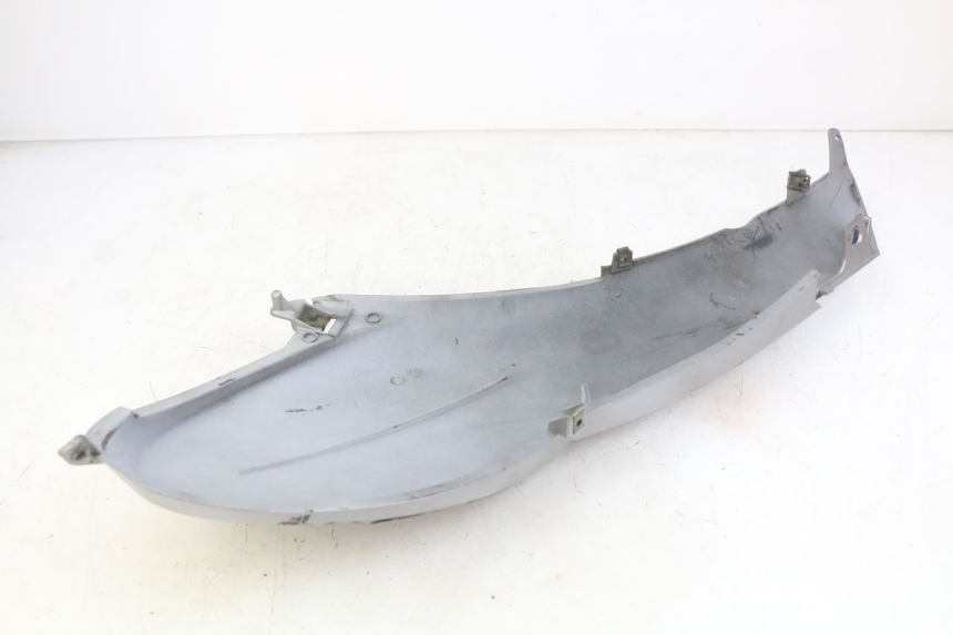 photo de LATERAL TRASEIRO ESQUERDO APRILIA SCARABEO LIGHT 125 (2007 - 2011) - Detalhe da peça