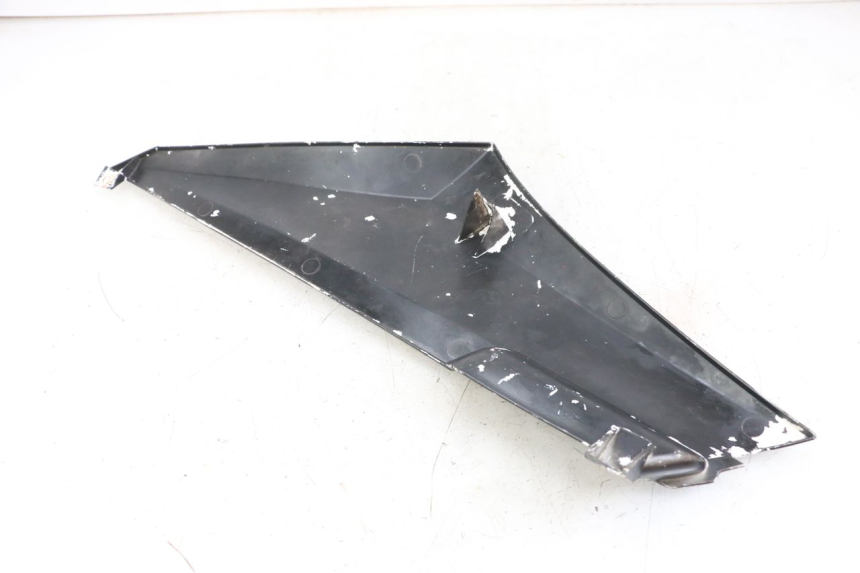 photo de LATERAL TRASEIRO ESQUERDO DERBI SENDA SM X-TREME 50 (2006 - 2010) - Detalhe da peça