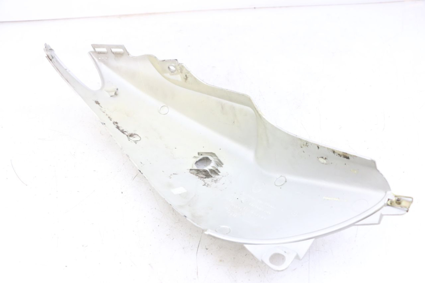 photo de LATERAL TRASEIRO ESQUERDO PEUGEOT SPEEDFIGHT 100 (1997 - 2007) - Zoom do estado de desgaste