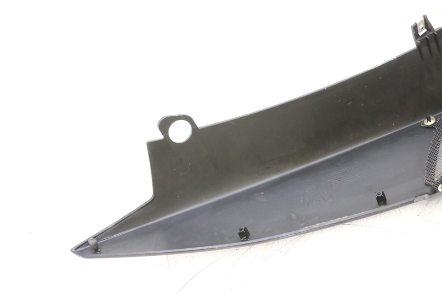 photo de LATERAL TRASEIRO ESQUERDO APRILIA SR MOTARD 50 (2012 - 2018) - Peça verificada