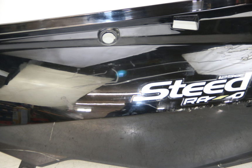photo de LATERAL TRASEIRO ESQUERDO RAZZO STEED 125 (2012 - 2018) - Detalhes característicos