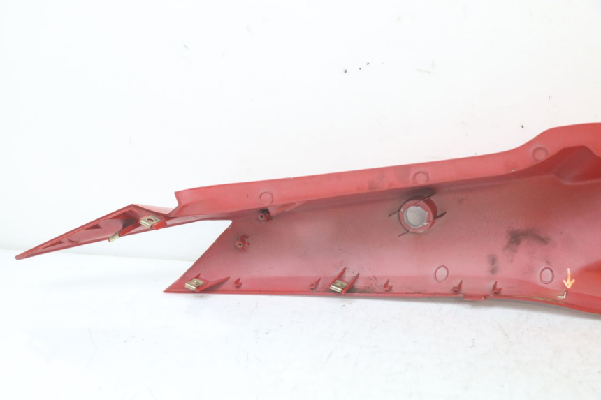 photo de LATERAL TRASEIRO ESQUERDO KYMCO SUPER 8 125 (2008 - 2015) - Pontos de fixação