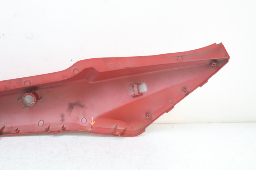 photo de LATERAL TRASEIRO ESQUERDO KYMCO SUPER 8 125 (2008 - 2015) - Estado da superfície