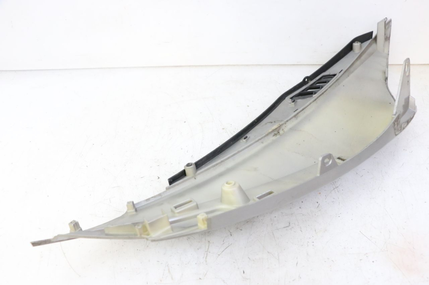 photo de LATERAL TRASEIRO ESQUERDO APRILIA SXR 50 (2021 - 2023) - Outro ângulo de visão