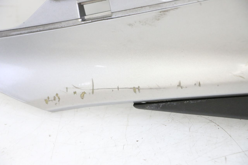 photo de LATERAL TRASEIRO ESQUERDO APRILIA SXR 50 (2021 - 2023) - Peça verificada