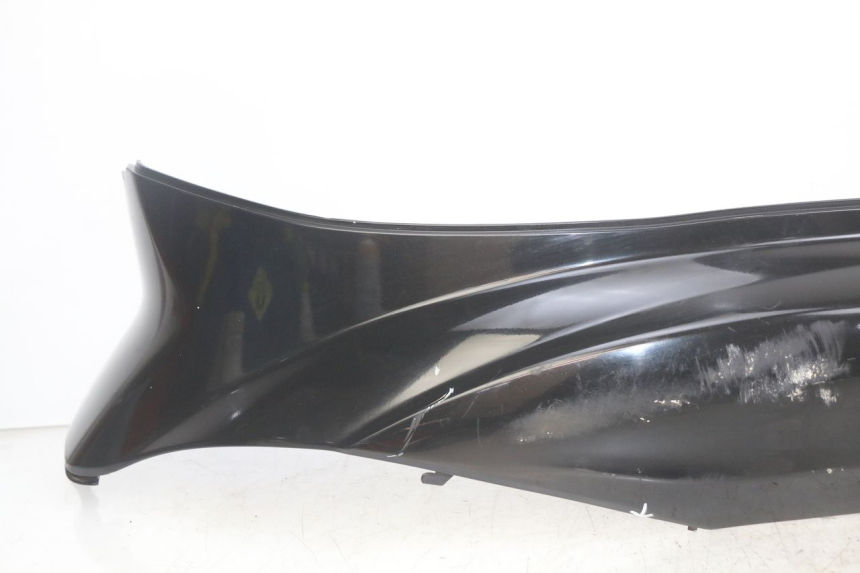 photo de LATERAL TRASEIRO ESQUERDO SYM SYMPHONY 125 (2009 - 2015) - Detalhes característicos