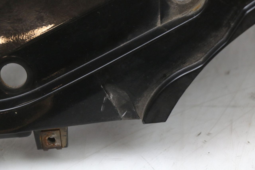 photo de LATERAL TRASEIRO ESQUERDO SUZUKI UH BURGMAN 125 (2002 - 2006) - Ampliação técnica