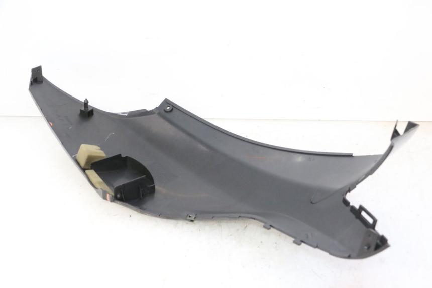 photo de LATERAL TRASEIRO ESQUERDO MBK WAAP 125 (2008 - 2013) - Detalhe da peça