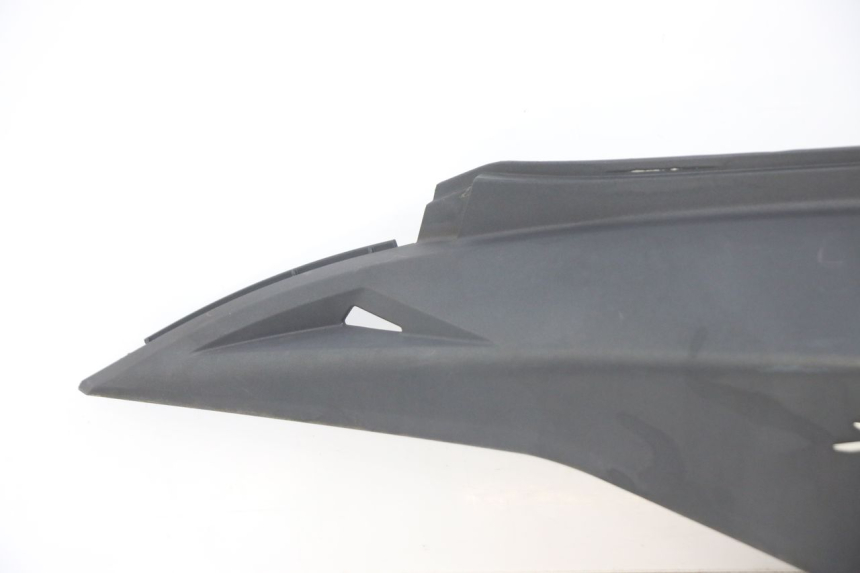 photo de LATERAL TRASEIRO ESQUERDO KYMCO X-CITING XCITING 400 (2014 - 2018) - Detalhes característicos