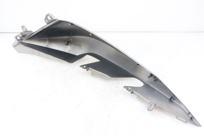 photo de LATERAL TRASEIRO ESQUERDO YAMAHA XMAX X-MAX ABS 125 (2017 - 2020) - Outro ângulo de visão