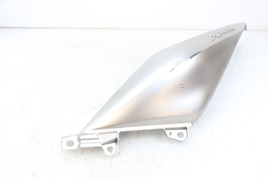photo de LATERAL TRASEIRO ESQUERDO YAMAHA XMAX X-MAX ABS 125 (2017 - 2020) - Marcações e referências