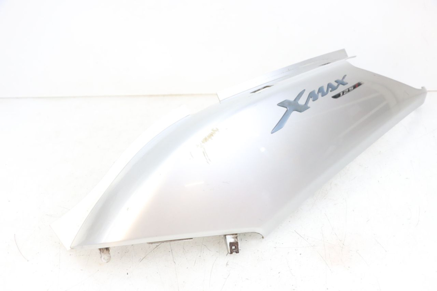 photo de LATERAL TRASEIRO ESQUERDO YAMAHA XMAX X-MAX 125 (2006 - 2009) - Ampliação técnica