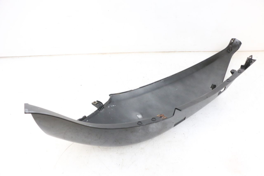 photo de LATERAL TRASEIRO ESQUERDO YAMAHA XMAX X-MAX 125 (2006 - 2009) - Outro ângulo de visão