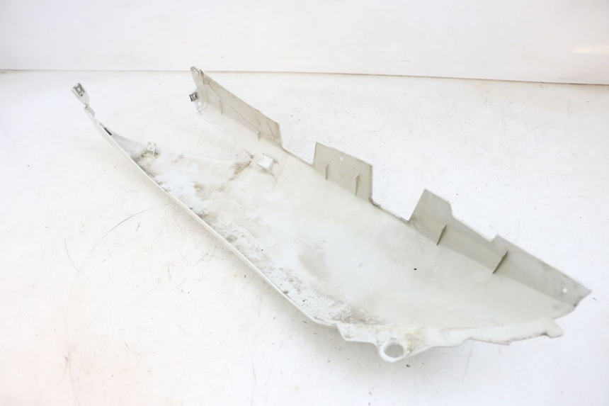 photo de LATERAL TRASEIRO ESQUERDO YAMAHA X-MAX XMAX 125 (2010 - 2013) - Outro ângulo de visão