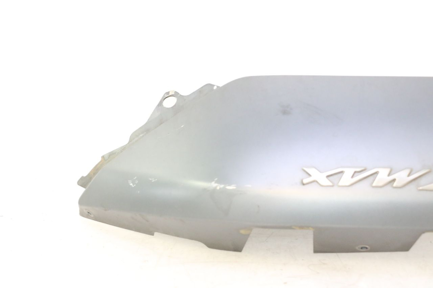 photo de LATERAL TRASEIRO ESQUERDO YAMAHA X-MAX XMAX 125 (2010 - 2013) - Detalhe da peça