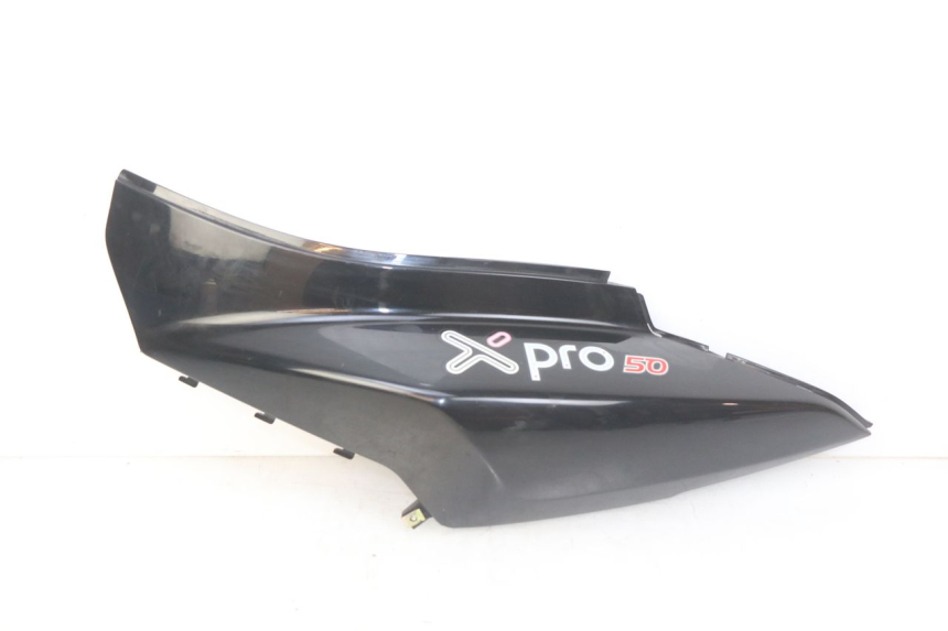 photo de LATERAL TRASEIRO ESQUERDO SYM X-PRO 4T 50 (2014 - 2021) - Vista principal