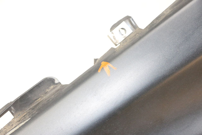 photo de LATERAL TRASEIRO ESQUERDO PIAGGIO X10 125 (2012 - 2017) - Estado da superfície